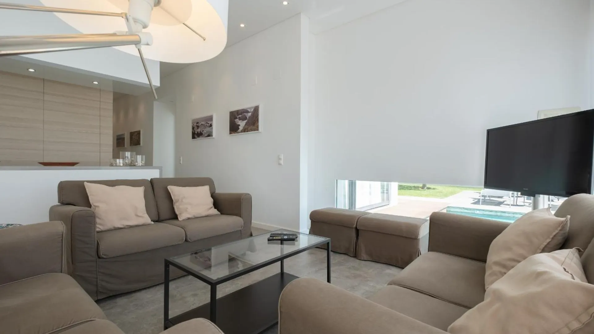 Bela Vista Da Luz 17 By Destination Algarve Villa