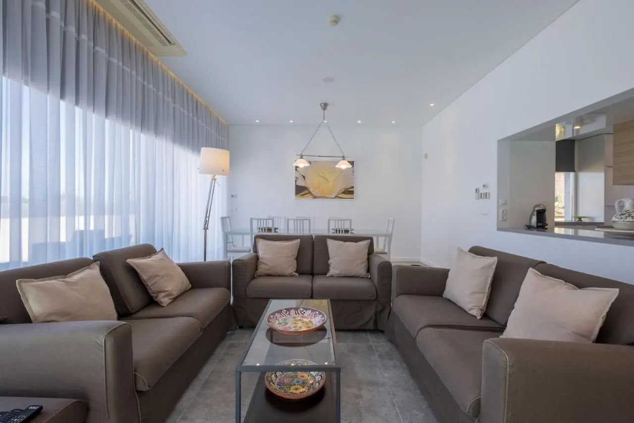 Bela Vista Da Luz 17 By Destination Algarve Villa
